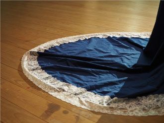 藍のドレス・引き裾“トレーン”