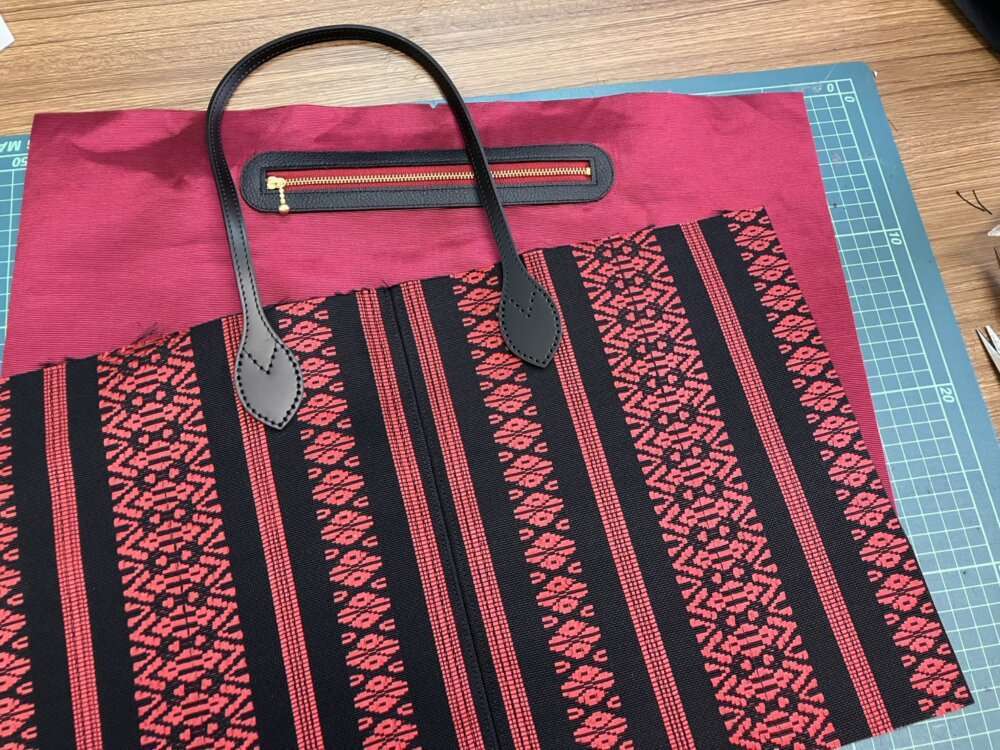 バッグの制作途中